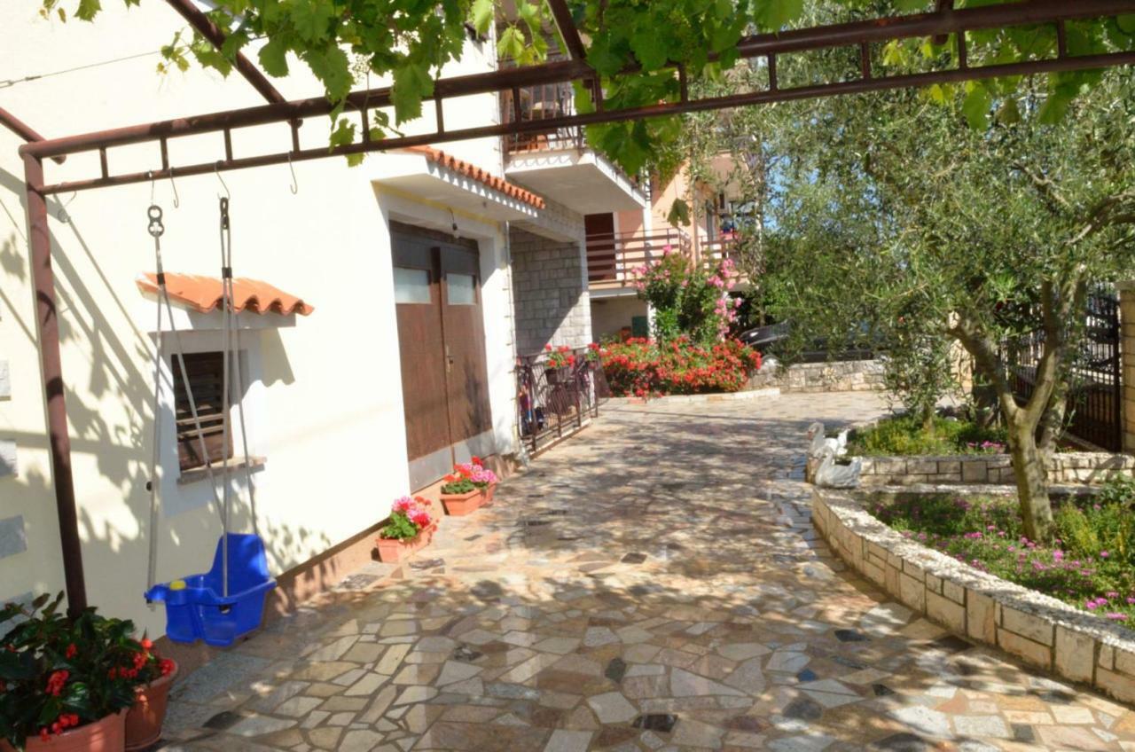 Apartments Ruza Umag Eksteriør billede